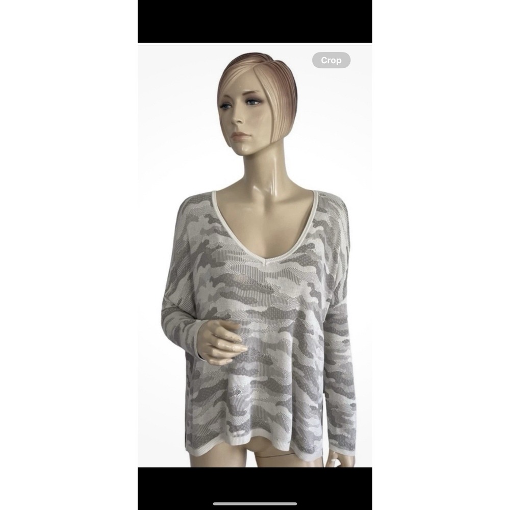 Kerisma Camo Print Vneck Lightweight Dolman Sleeve Sweater Womens Size M/L - Picture 15 of 16